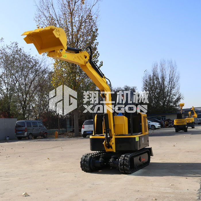 15型小型挖掘机的性能特点